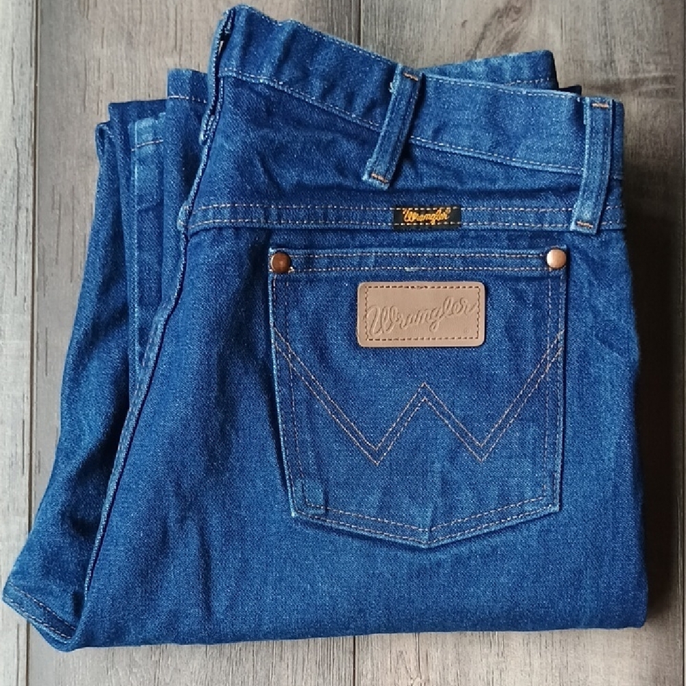 Wrangler Straight Blue Jeans Classic Fit Men's Size 35 x 34